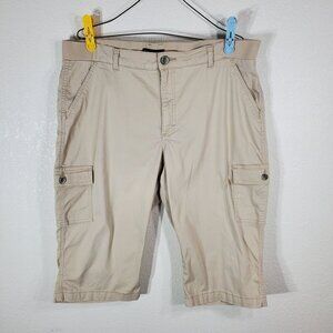 Lee Relaxed Fit Shorts Womans 18 Medium Beige Cargo Shorts Mid Rise